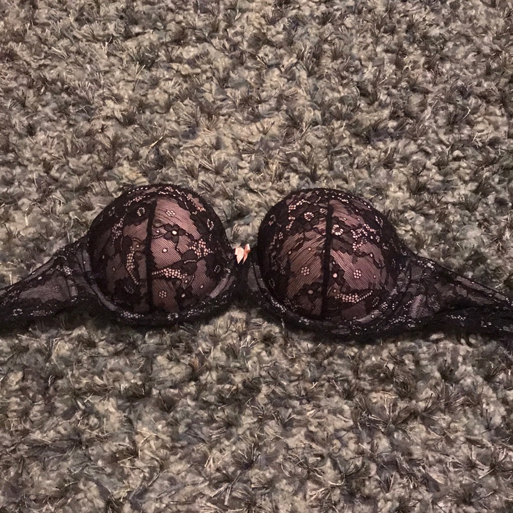VICTORIAS SECRET PINK bra 32C push-up - strapless